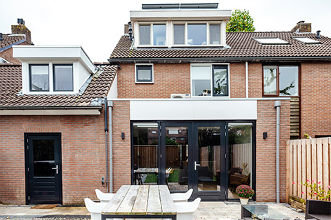 Woning-uitbouwen-in-Barneveld -dakopbouw-Liemers-Prefab-Concepts